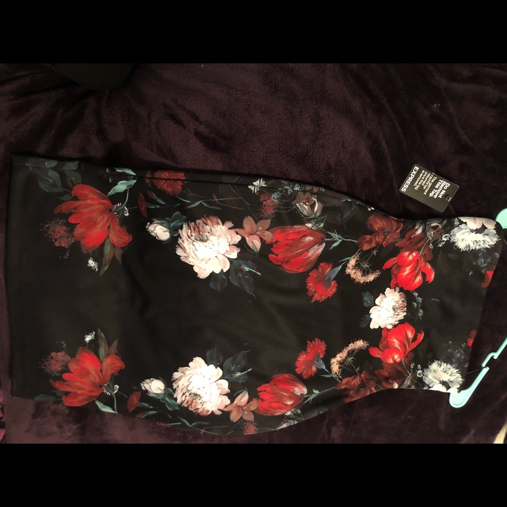 Strapless midi